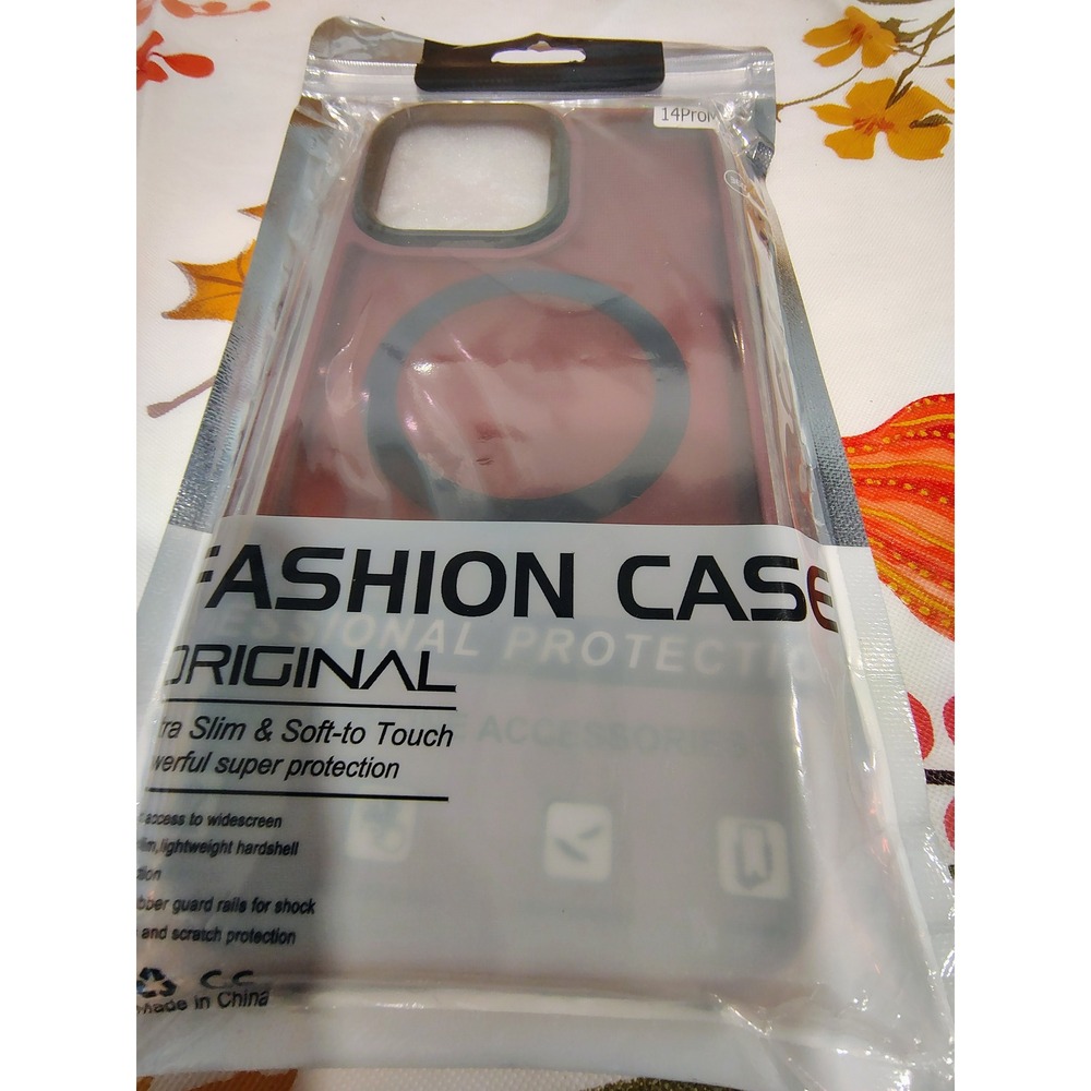 Fashion Case iPhone 14 Pro Max Magnetic MagSafe Slim Hardshell Cover Burgundy